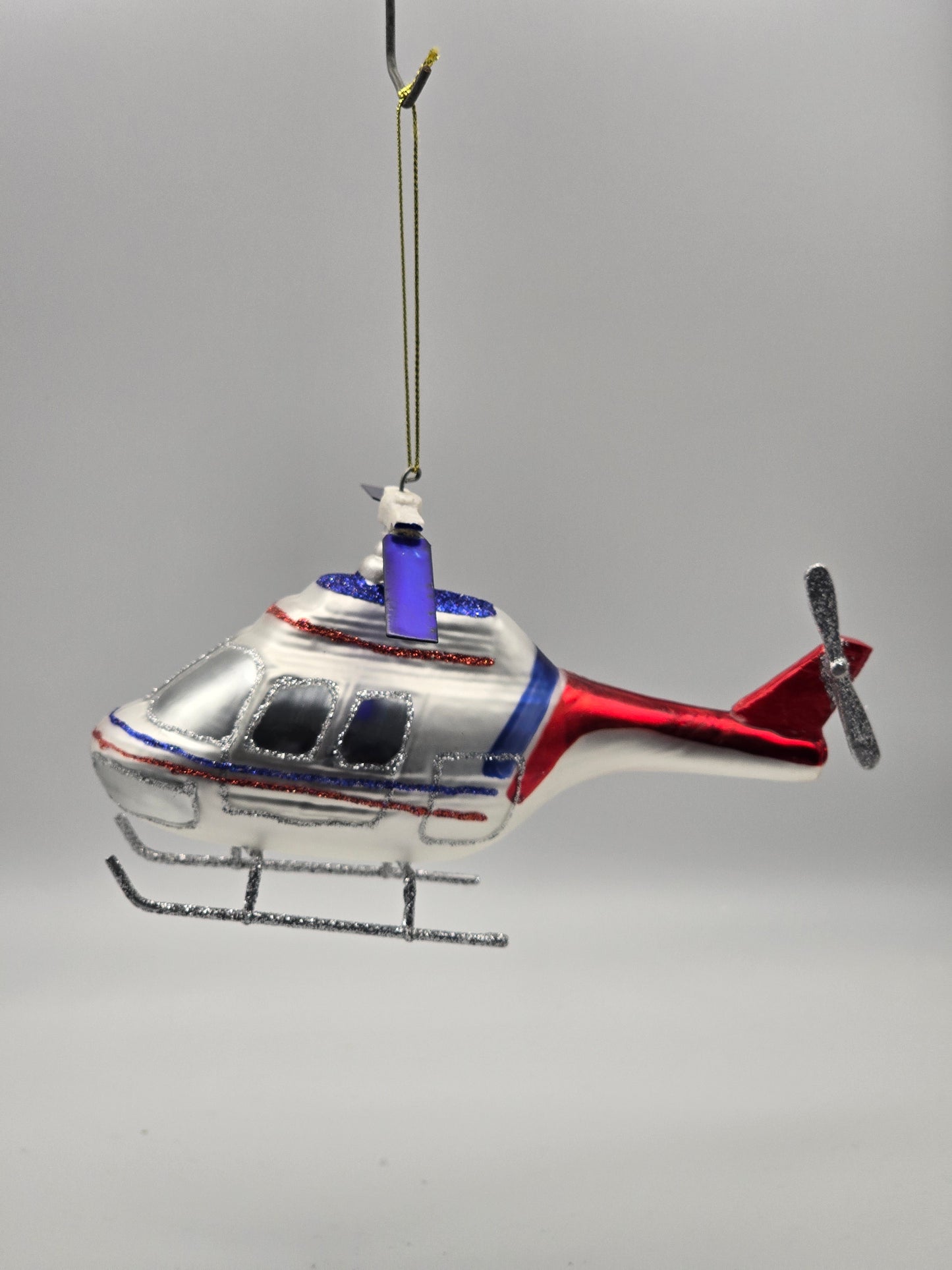 Hubschrauber silber