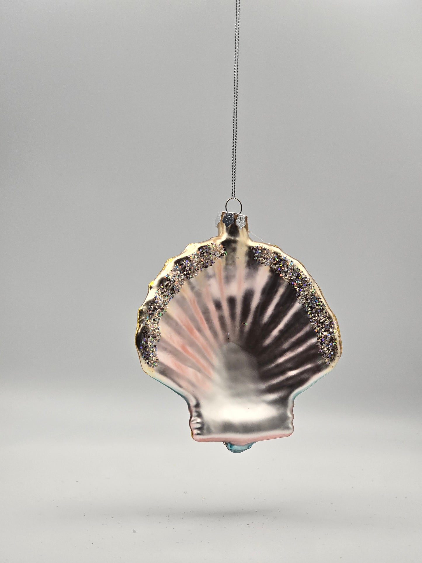 Muschel mit Perlen helltürkis-rosa