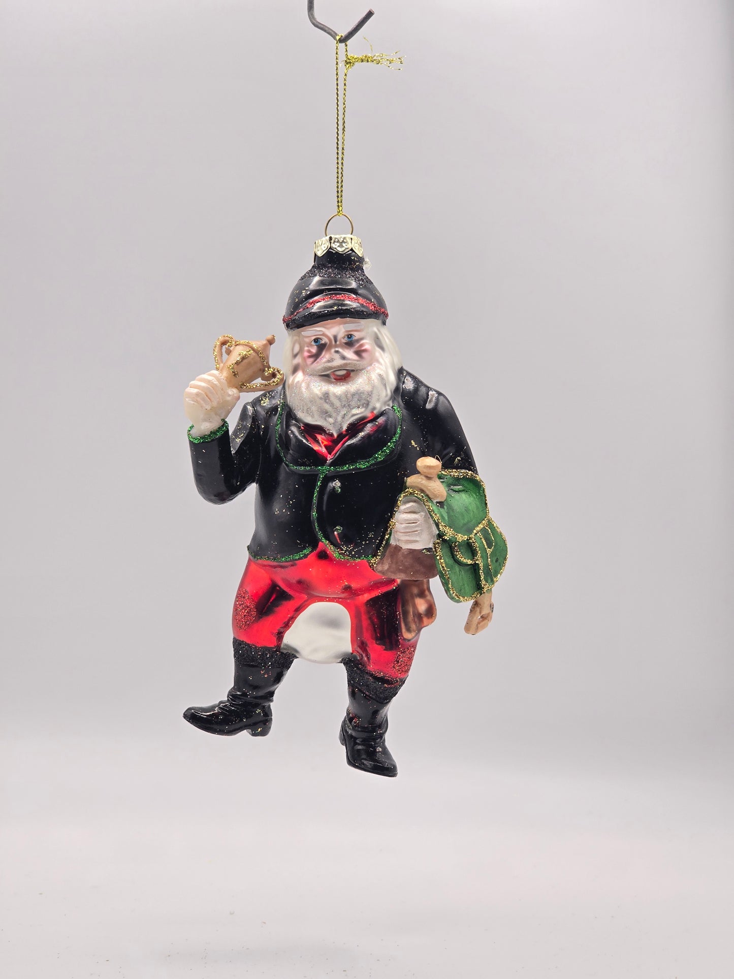Weihnachtsmann Reiter mit Sattel und Pokal