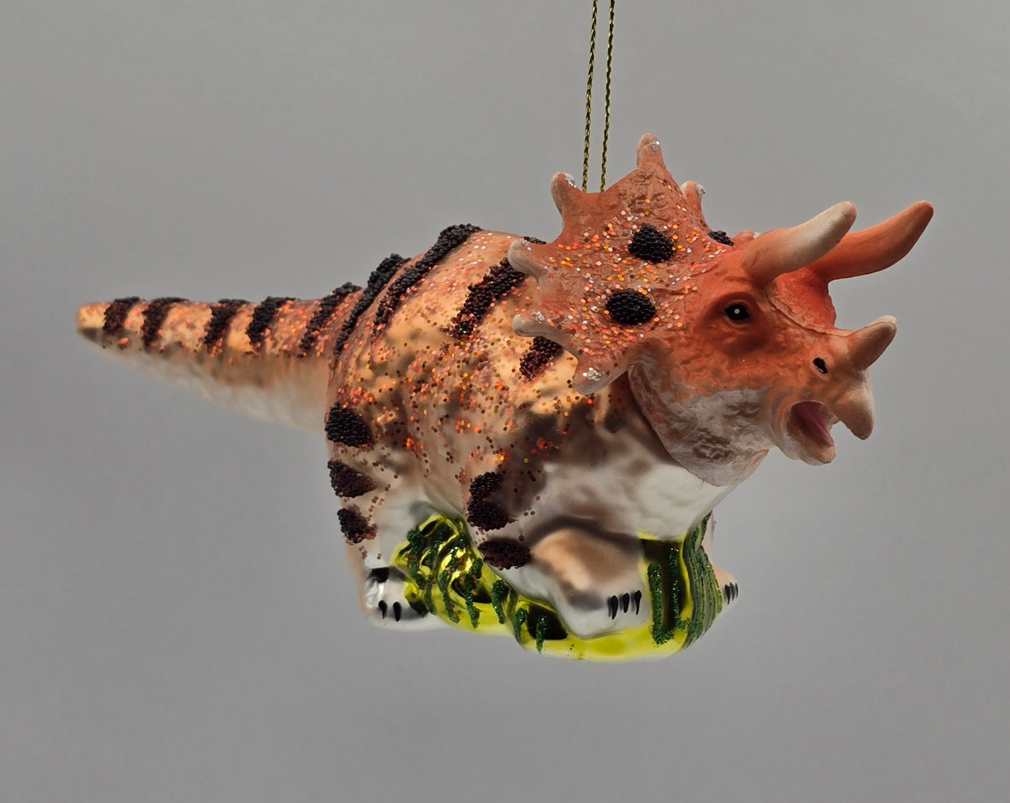 Dinosaurier Triceratops braun kupfer