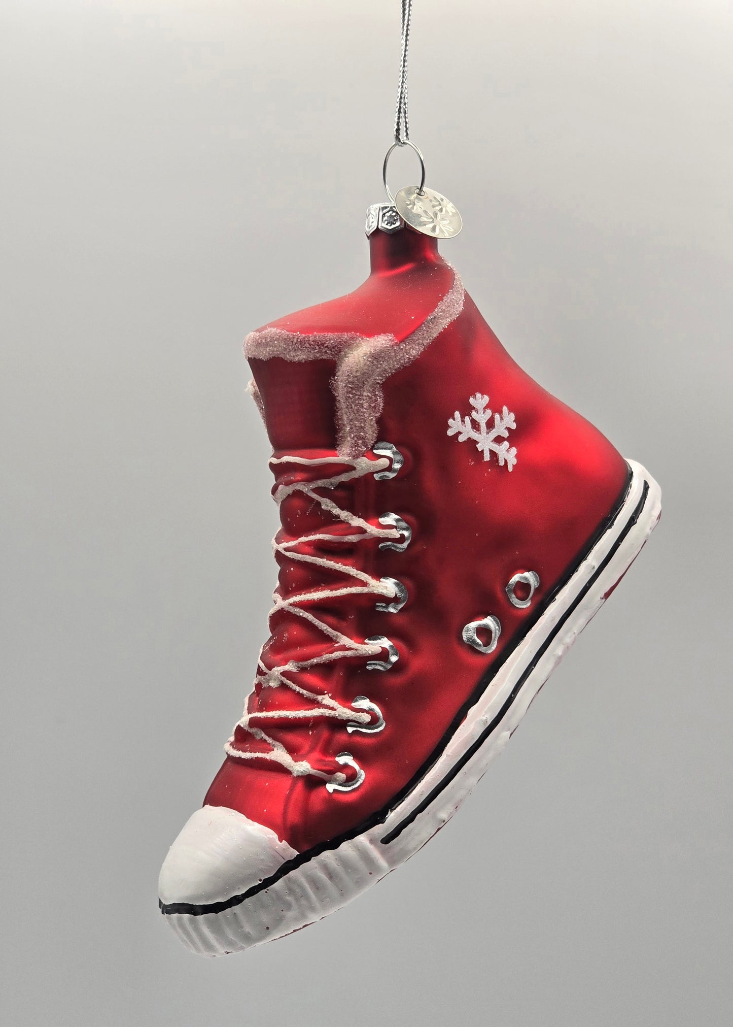 Roter Schuh Vans mit Schneeflocke