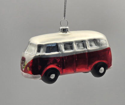 VW Bus rot glänzend silber