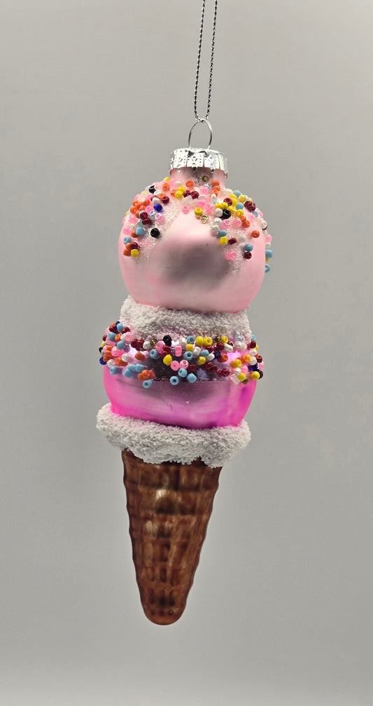 Eis braune Waffel Eis Cone rosa pink verziert