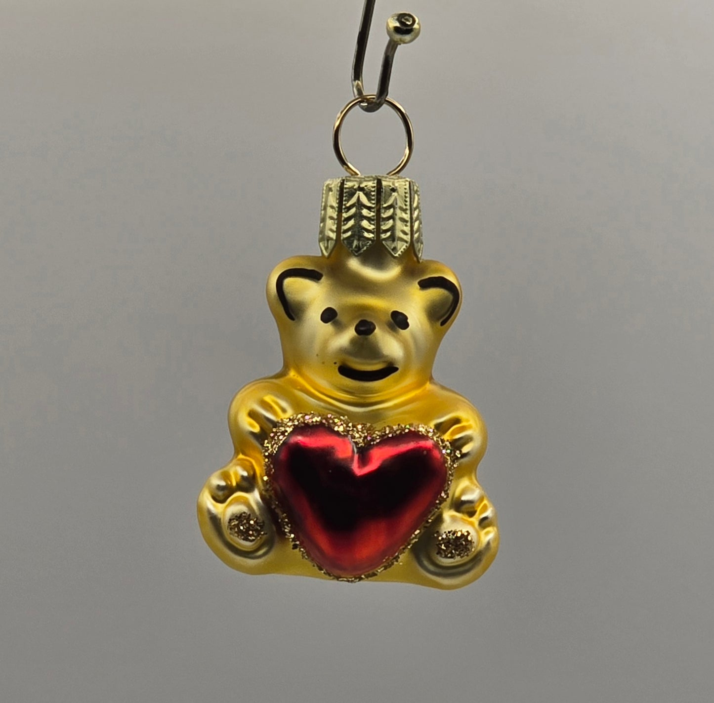Mini Bär gold mit Herz rot