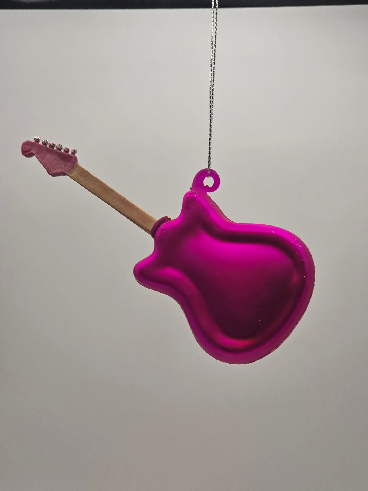 Pinke E-Gitarre #27