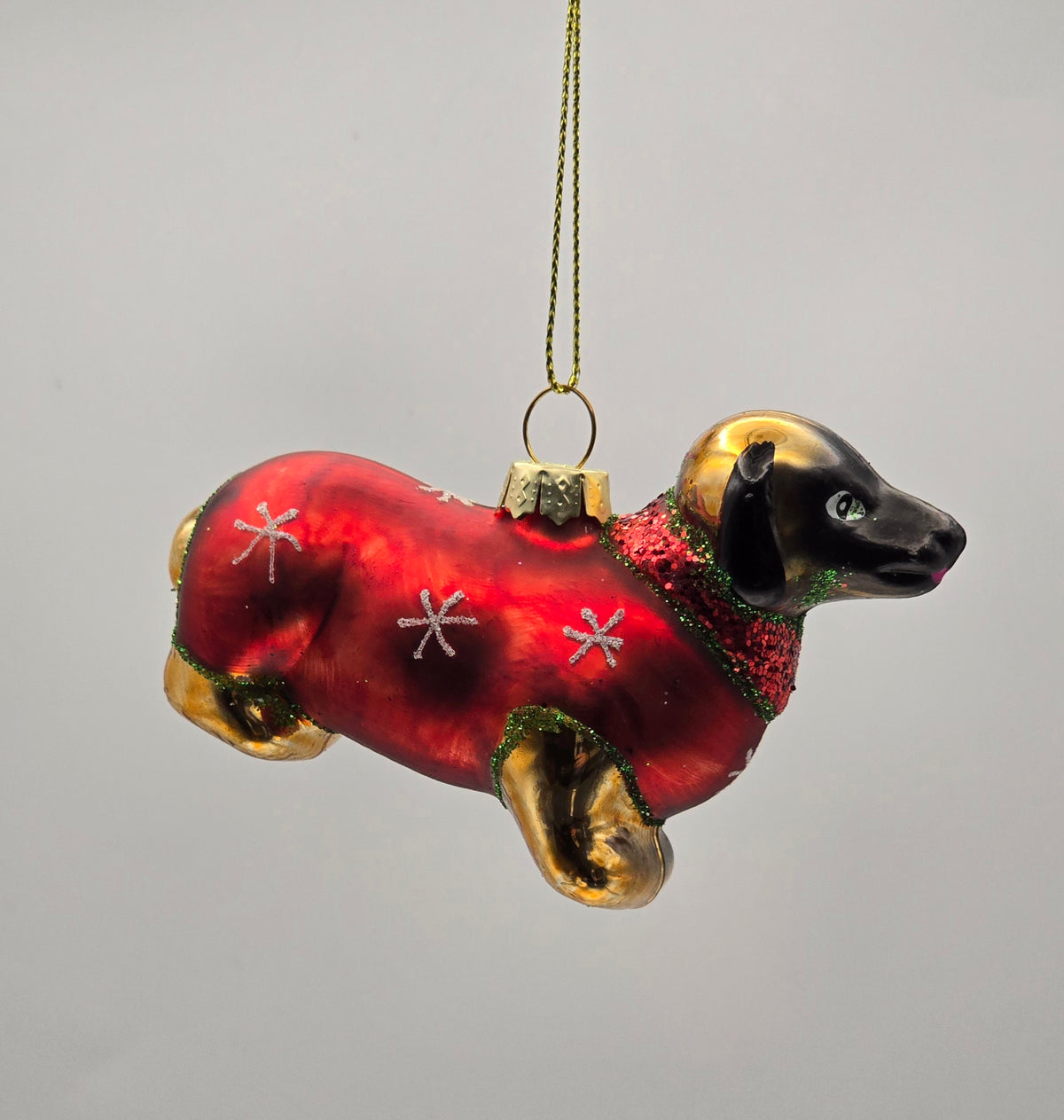 Dackel im roten Weihnachtsanzug #30