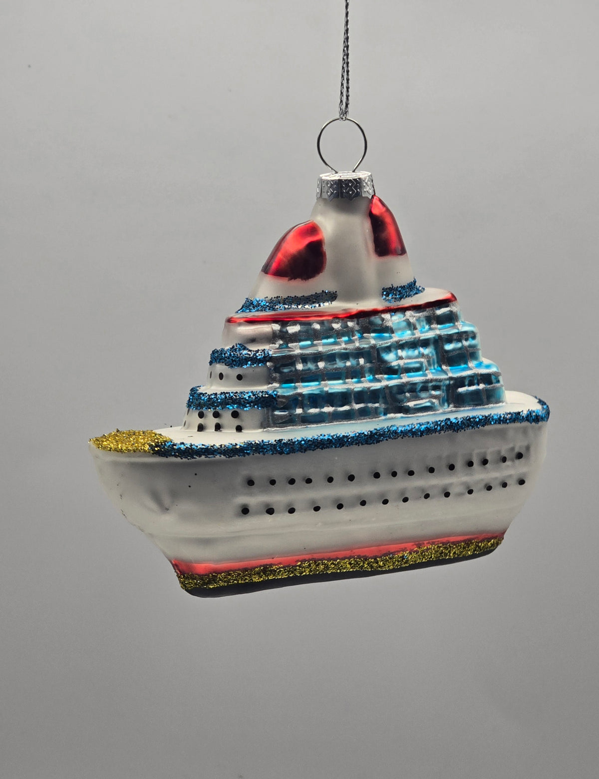 Großes Kreuzfahrtschiff – Weiß-Blau #31