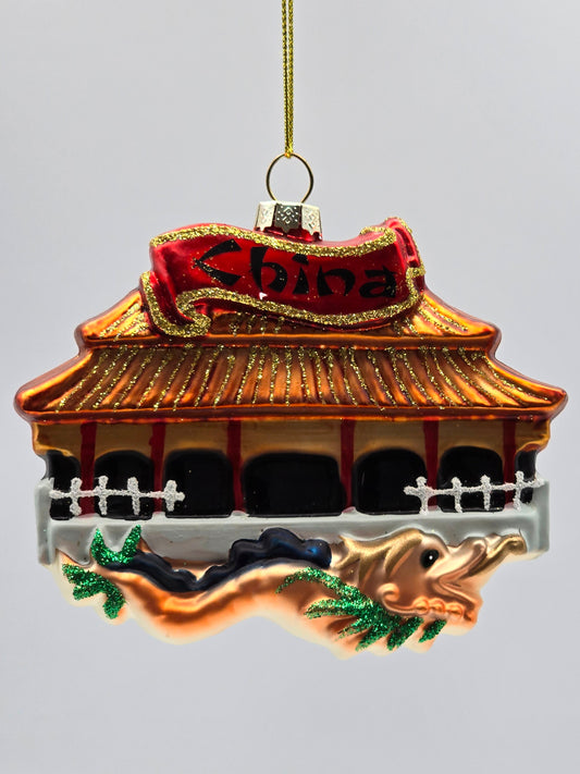 China: Tempel mit Drachen und Yin & Yang